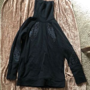 Lululemon sweater